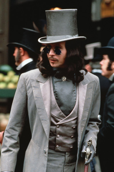 Enter the prince. *Swoon*